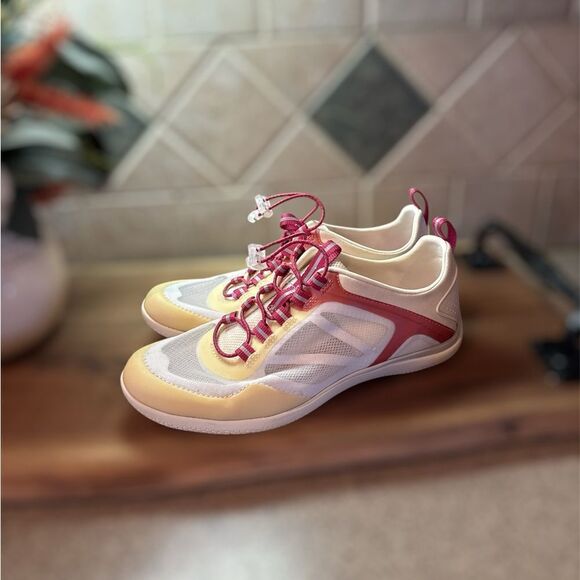 Lands’ End Women’s Water Sneakers - #481532 - 9B - Picture 2 of 12